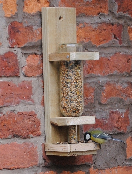 How To Make A Wooden Bird Feeder Woodwork Plans How To
